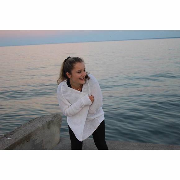 Meet your Posher, Ashley - Picture 1 of 1